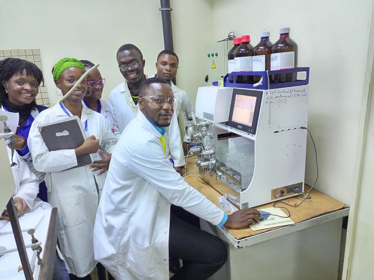 Valoriser la Prochaine Génération de Chercheurs Africains — Des Idées de Recherche à l'Impact Scientifique